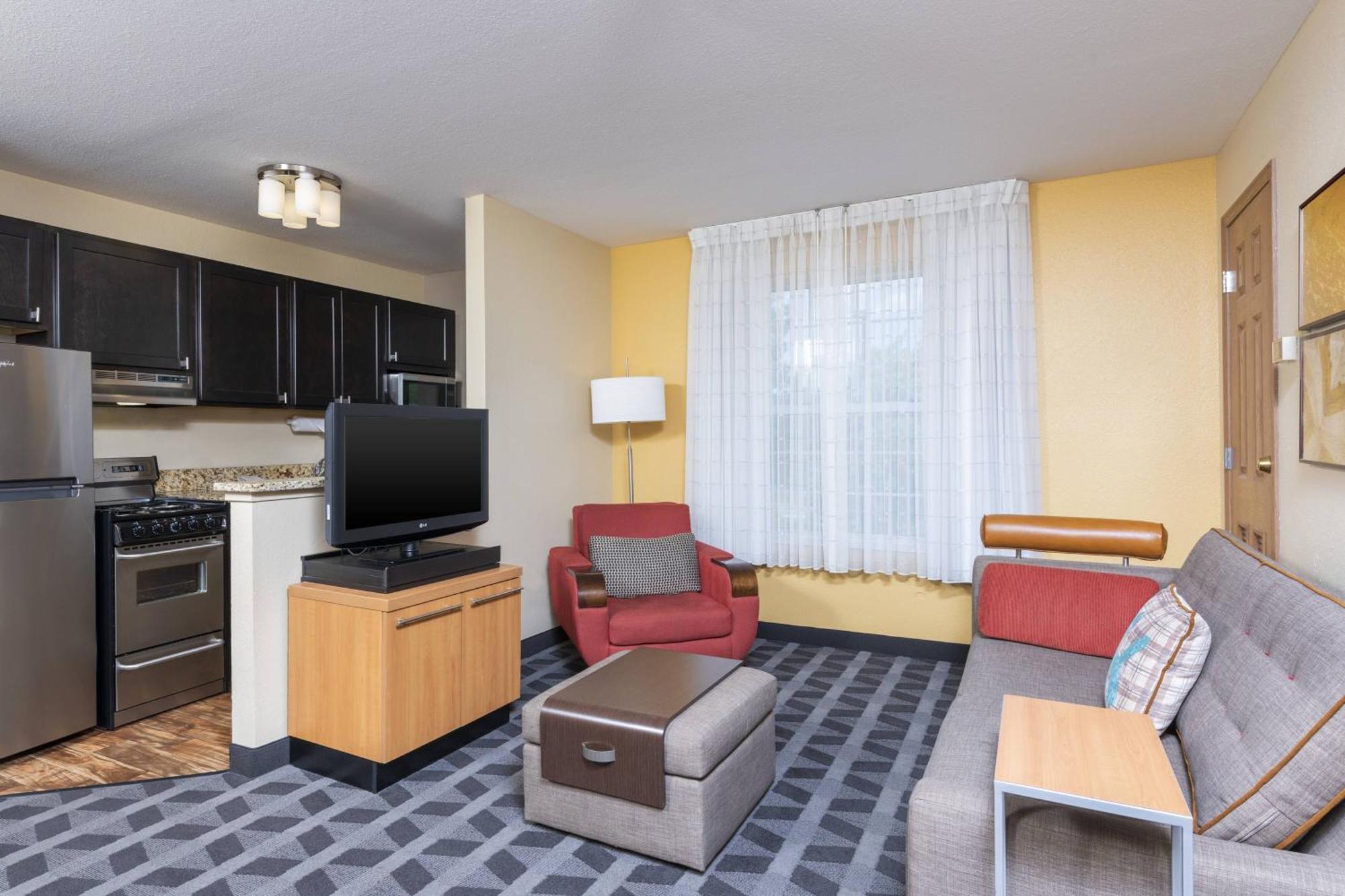 Towneplace Suites By Marriott East Lansing Bagian luar foto