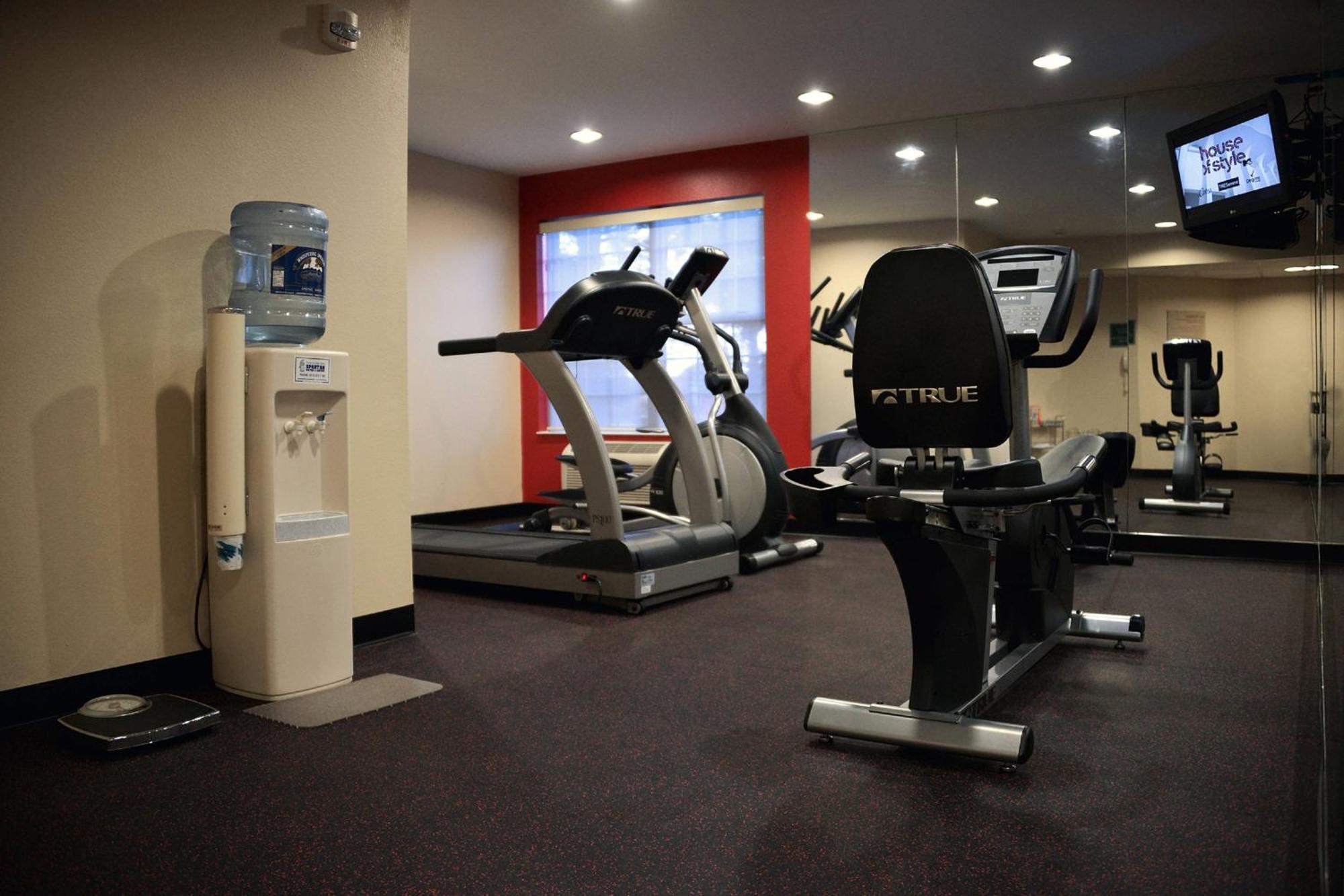 Towneplace Suites By Marriott East Lansing Bagian luar foto
