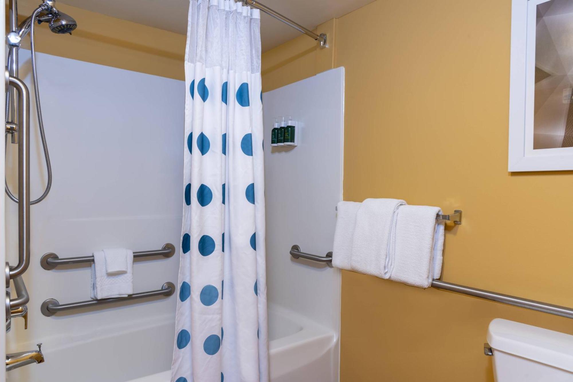 Towneplace Suites By Marriott East Lansing Bagian luar foto