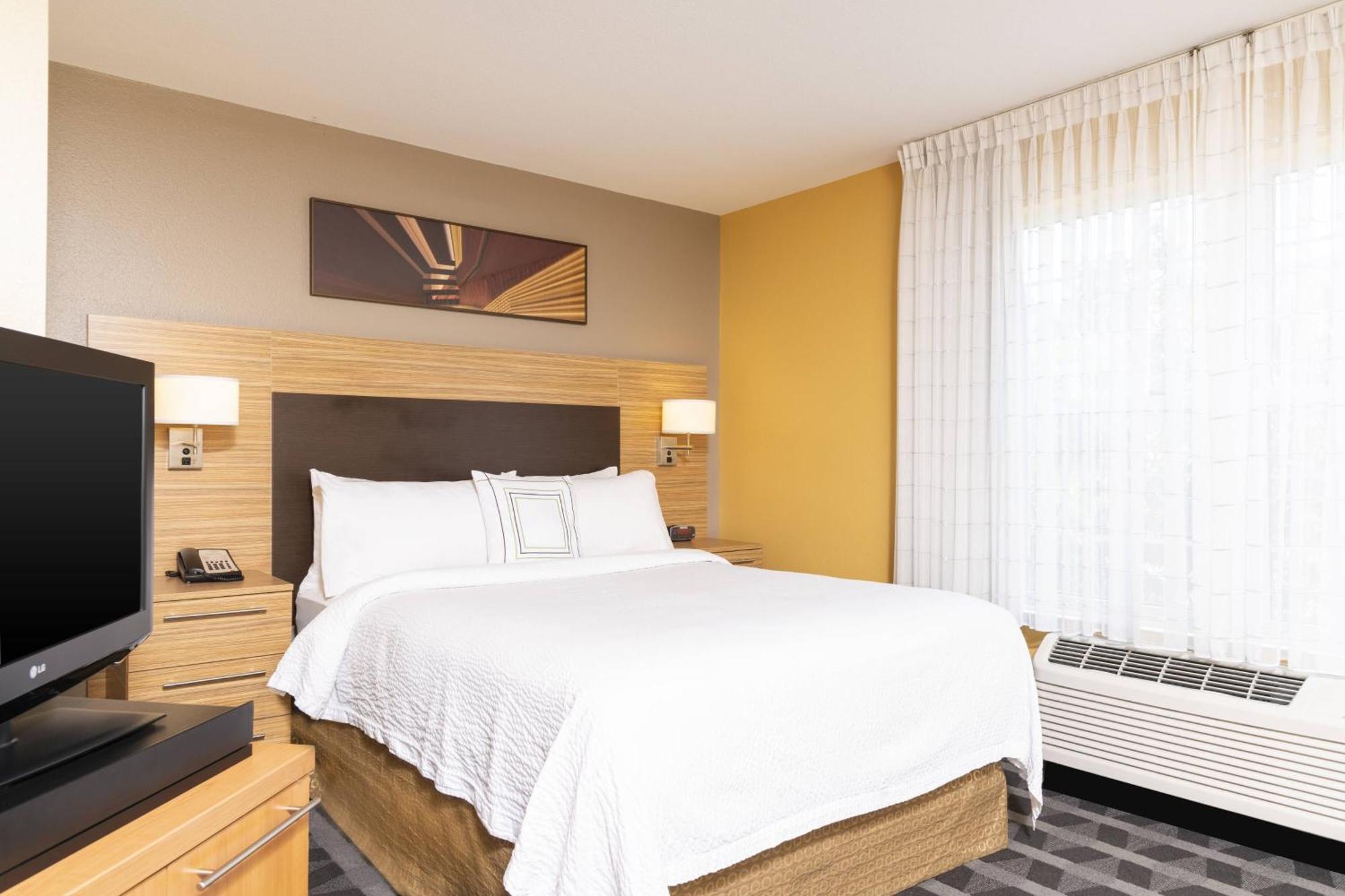 Towneplace Suites By Marriott East Lansing Bagian luar foto