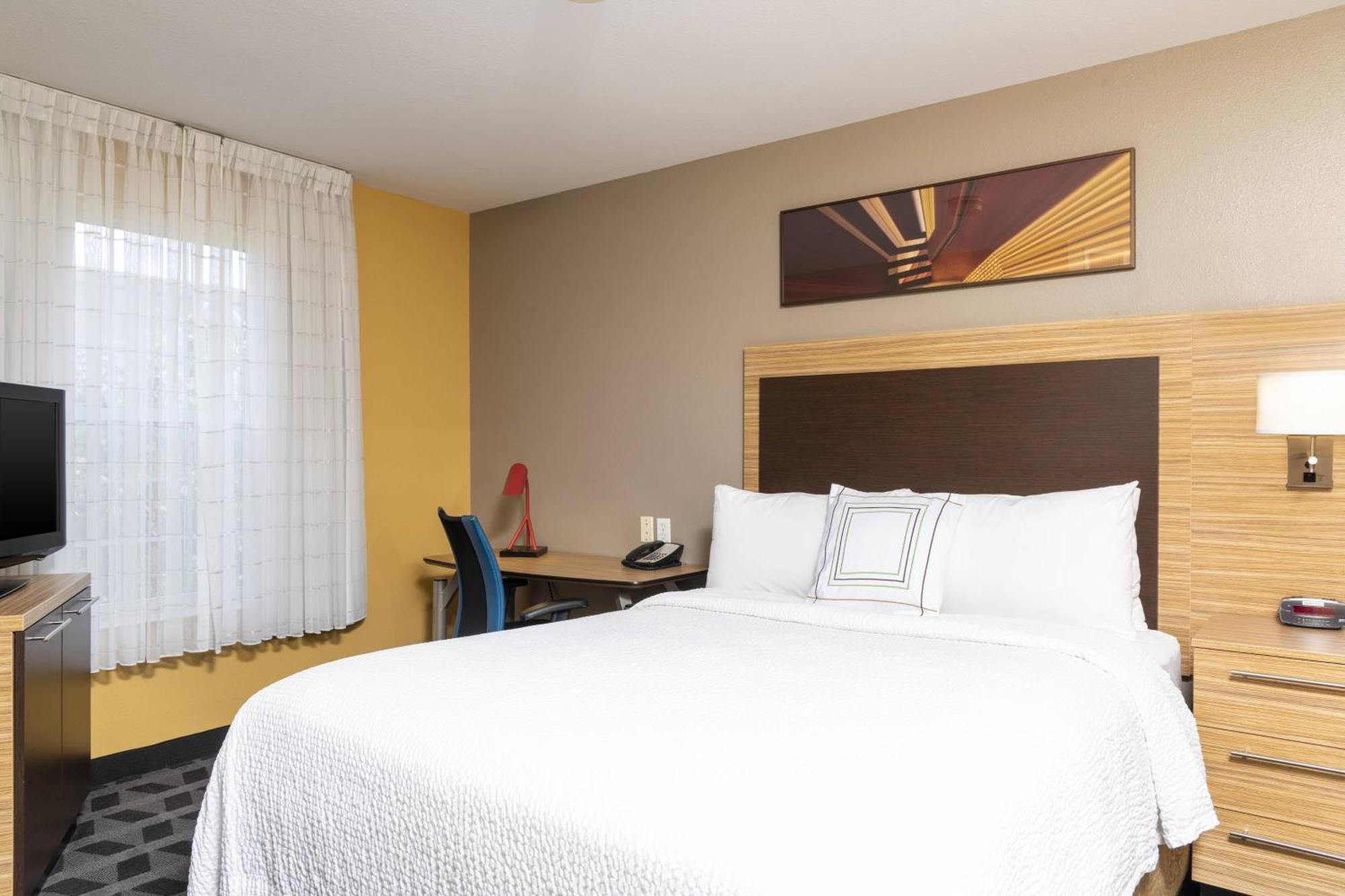 Towneplace Suites By Marriott East Lansing Bagian luar foto