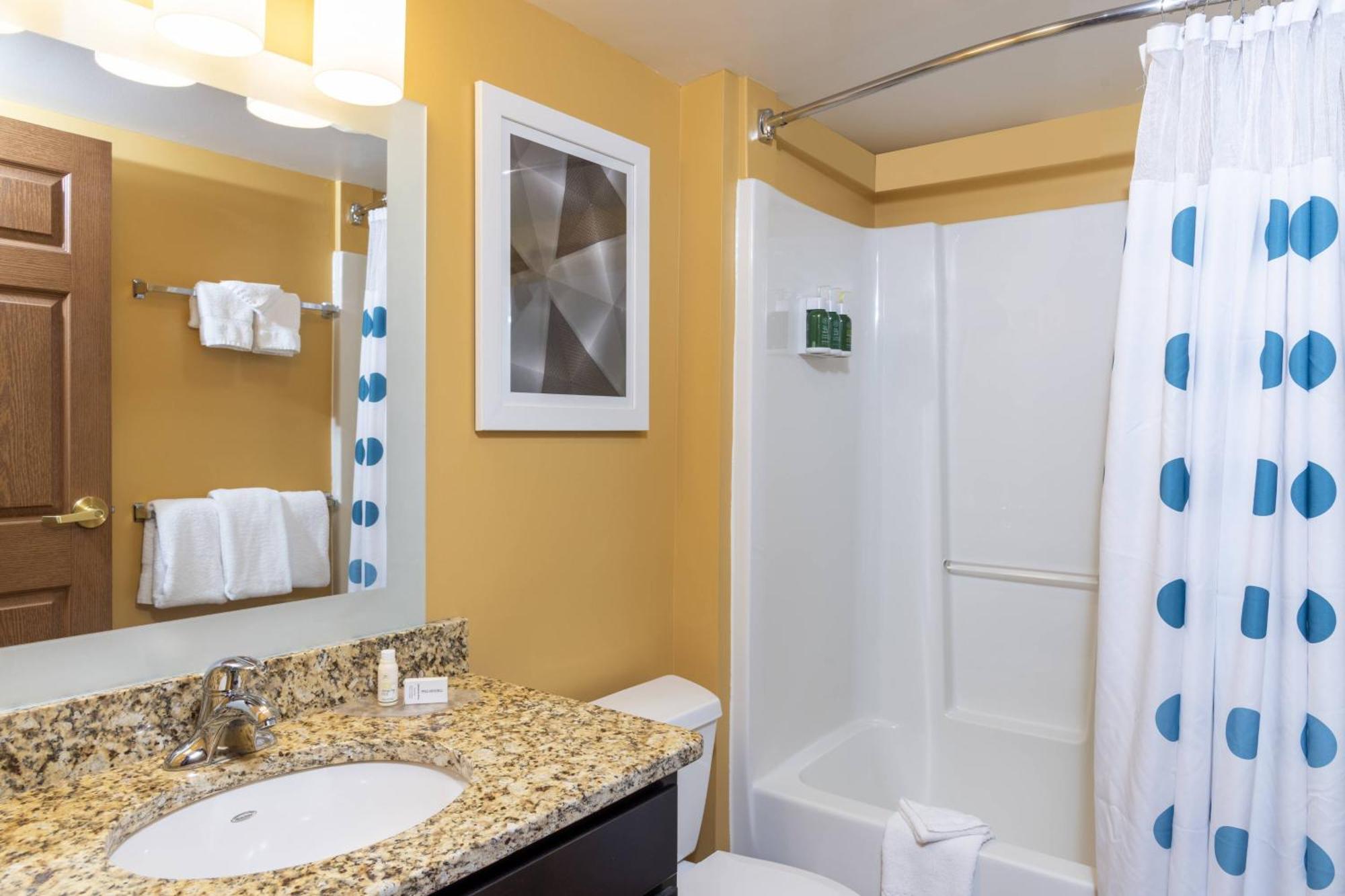 Towneplace Suites By Marriott East Lansing Bagian luar foto