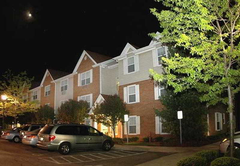 Towneplace Suites By Marriott East Lansing Bagian luar foto